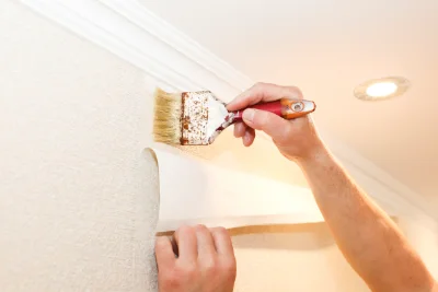 Pose de papier peint à Augers-en-Brie — revêtements muraux et toiles de verre